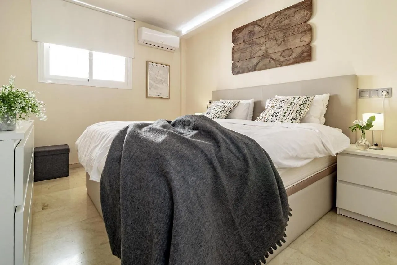 Con- Well Connected Apartment Close To Puerto Banus 마르베야